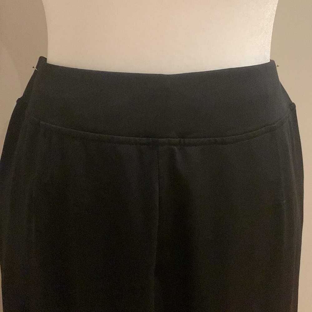 Limited Reebok joggers. Size M - Picture 8 of 8